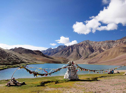 chandratal lake 500x370